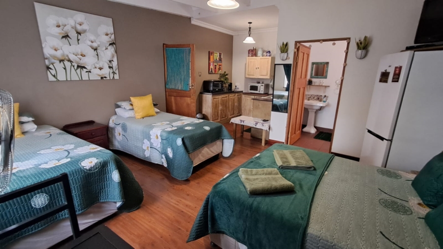 6 Bedroom Property for Sale in Parys Free State